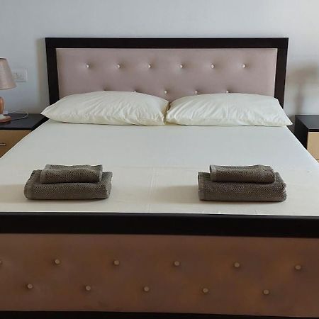 Apartment Tinka In Saranda Luaran gambar
