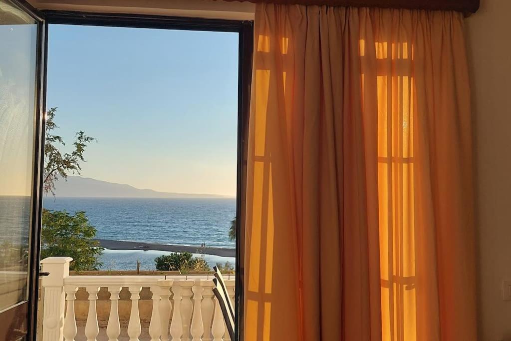 Apartment Tinka In Saranda Luaran gambar